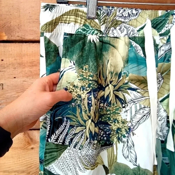 Guess Shorts M - Picture 2 of 7